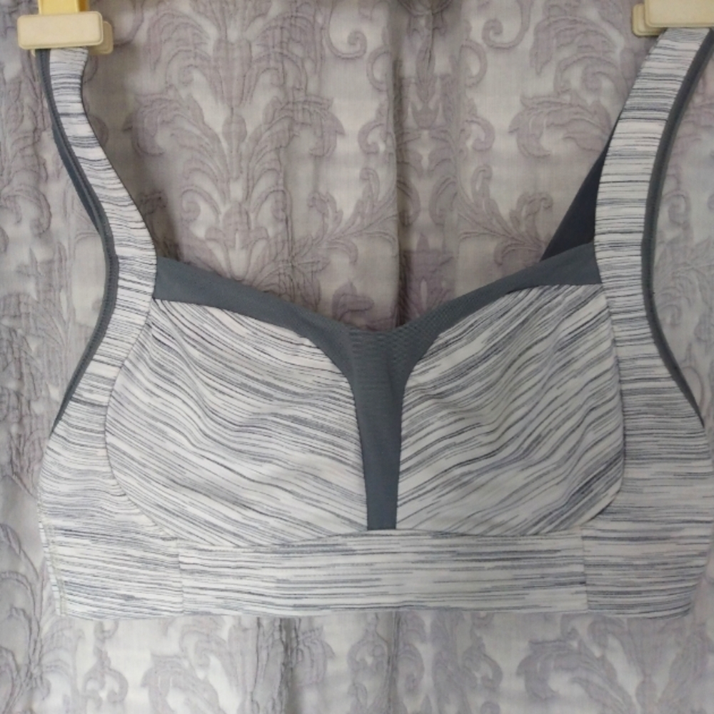 36C lululemon bra